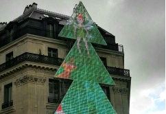 LED Flexible Pixel Light - Christmas Tree in Paris