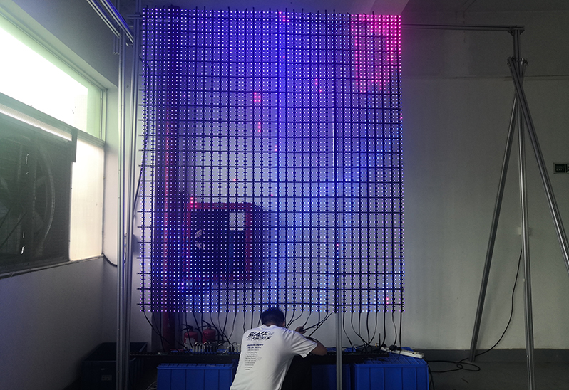 D Series 80% Transparent LED Mesh for Outdoor Sinage